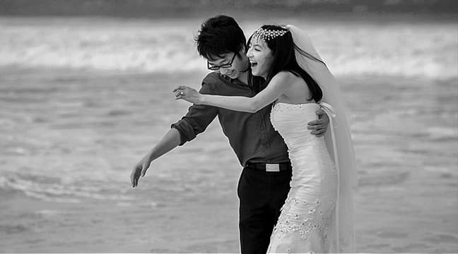 Chinese couple in Culebra's beach